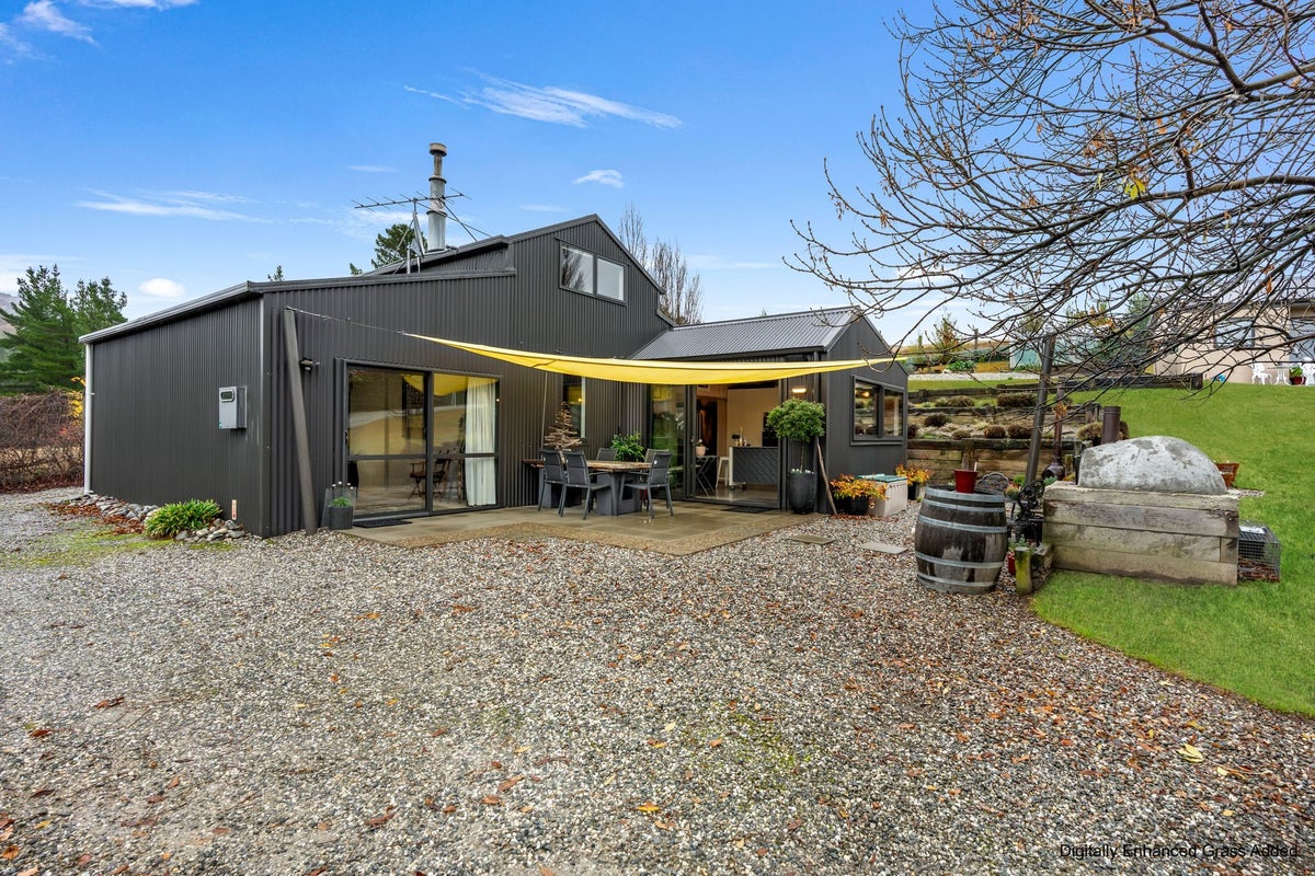 28 Miners Terrace, Bannockburn, Cromwell - Carousel 1