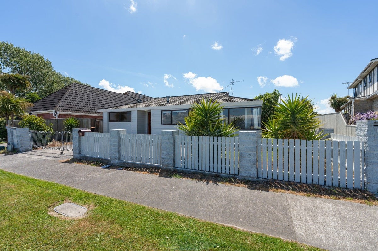 130 Fairs Road, Milson, Palmerston North - Carousel 2
