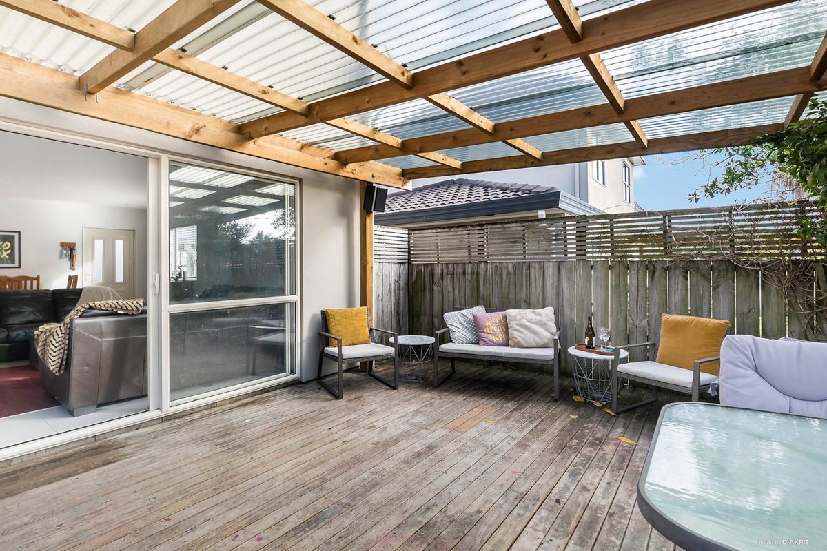 4/670 Whangaparaoa Road, Stanmore Bay, Whangaparaoa - Carousel 2