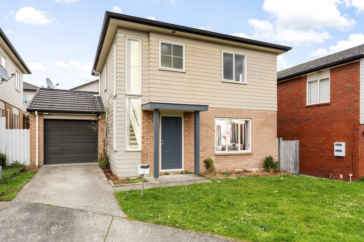 5 Charta Place, Sunnyvale, Auckland - Carousel 1