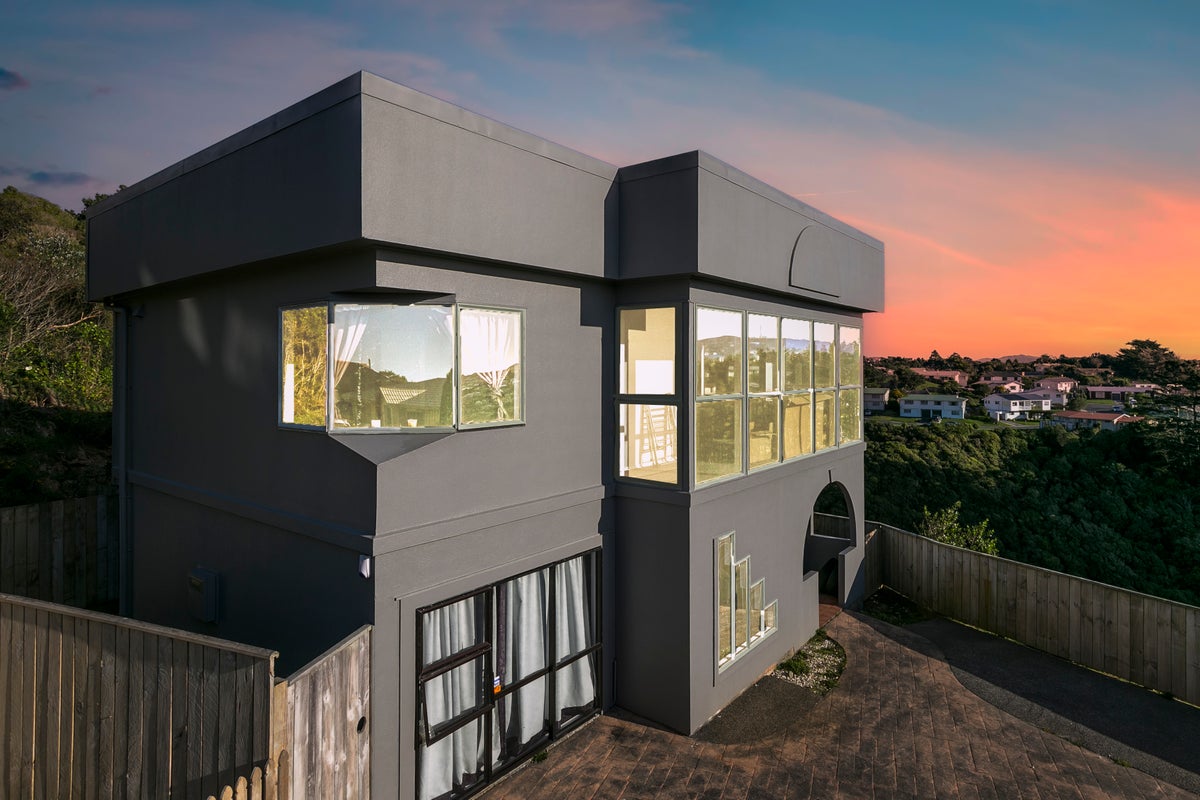 7B Sunningdale Lane, Woodridge, Wellington - Carousel 1