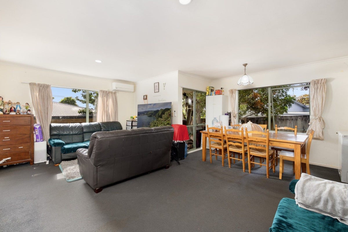 80 Welcome Bay Road, Welcome Bay, Tauranga - Carousel 2