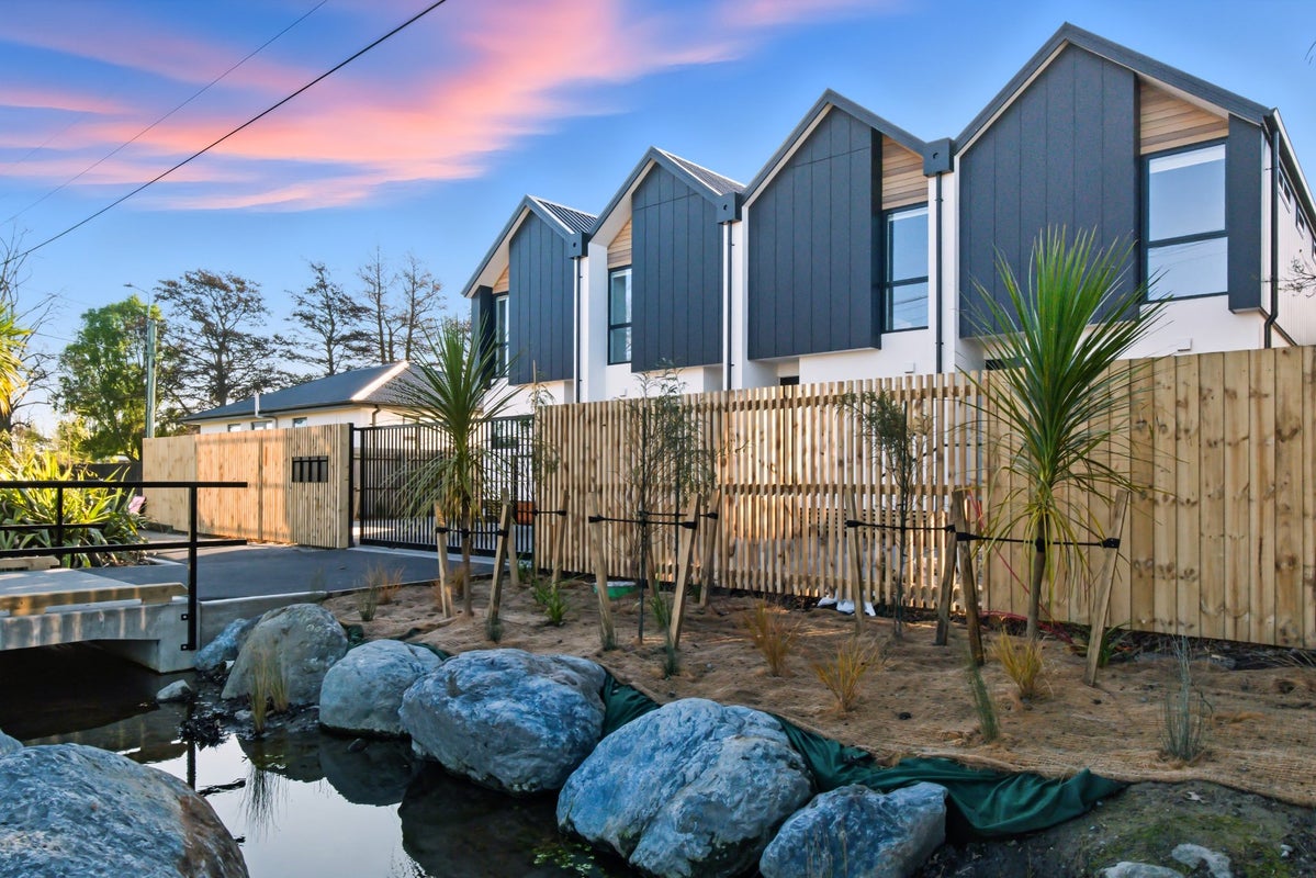 3/51 Edward Avenue, Edgeware, Christchurch - Carousel 12