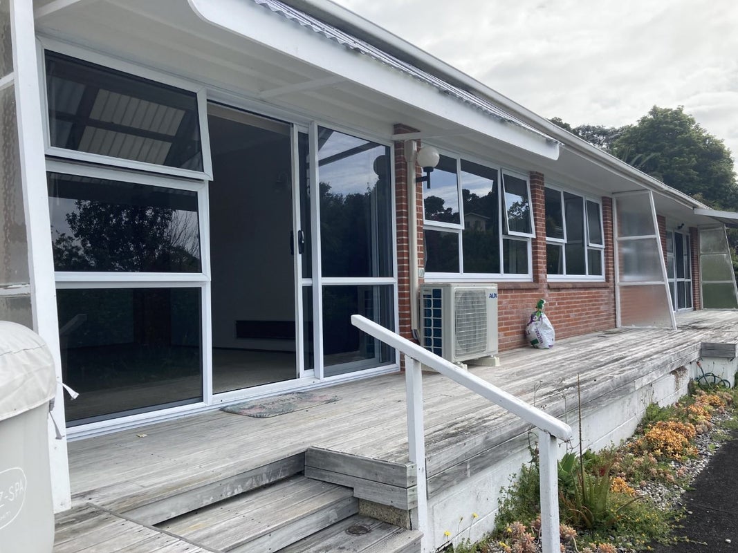 7/54 Sale Street, Howick, Auckland - Carousel 1