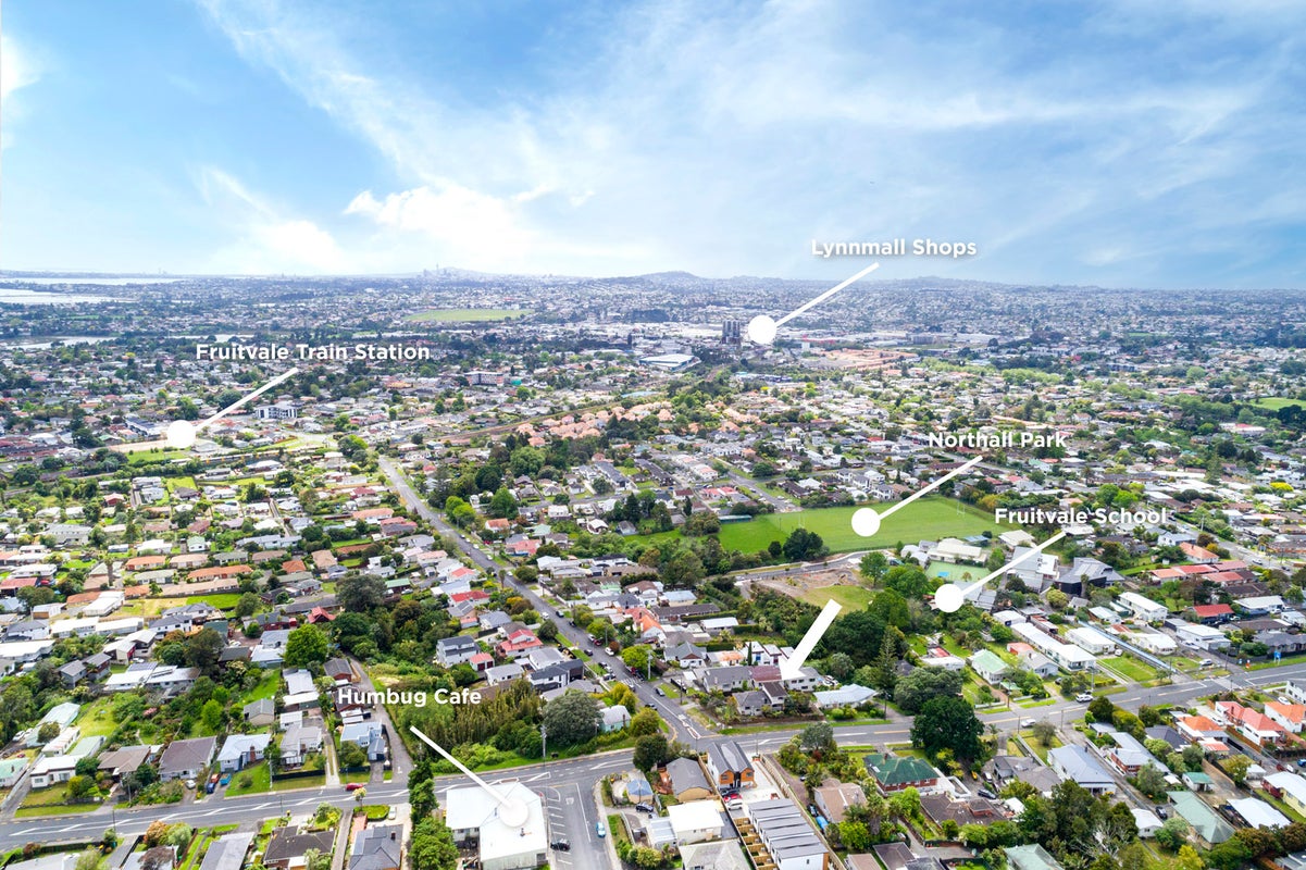 56 Fruitvale Road, New Lynn, Auckland - Carousel 1
