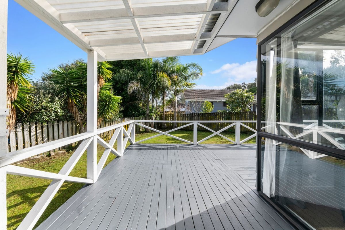 81 Santiago Crescent, Unsworth Heights, Auckland - Carousel 18