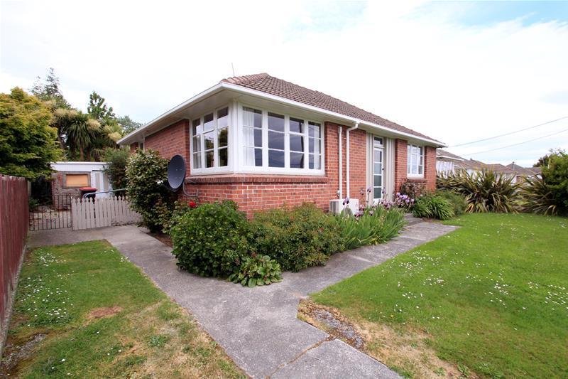 12 Gordon Terrace, East Gore, Gore - Carousel 1