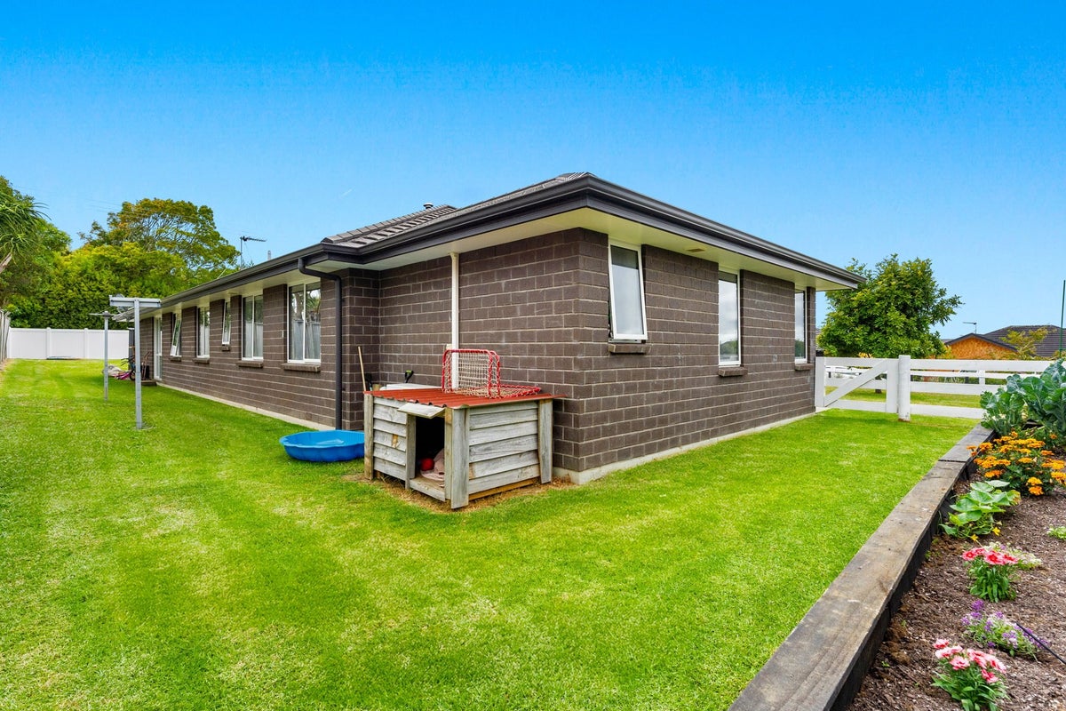 2 Pamela Christine Road, Patumahoe, Franklin, Auckland - Carousel 31