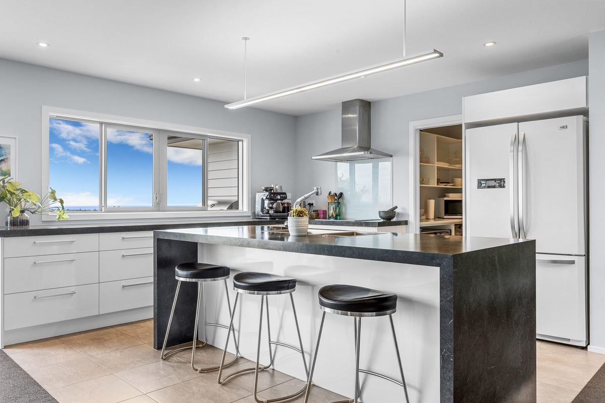 20 Maffeys Road, Mount Pleasant, Christchurch City, Canterbury - Carousel 2