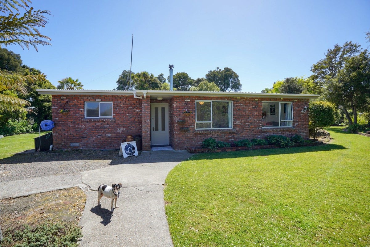 18 Mahuri Road, Otatara - Carousel 2