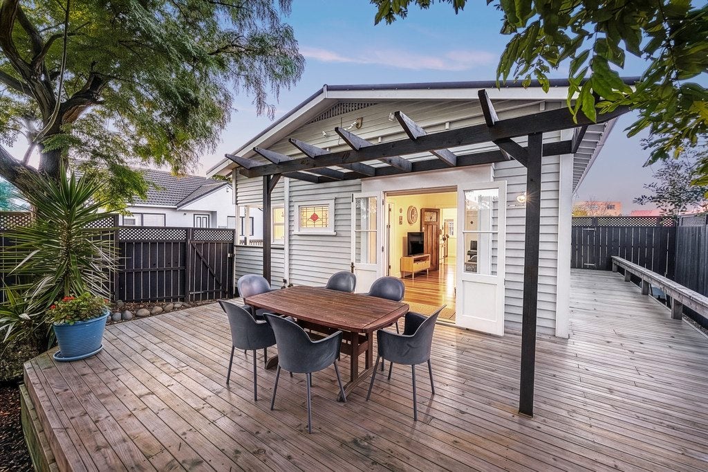 9 Waitangi Road, Onehunga, Auckland - Carousel 1