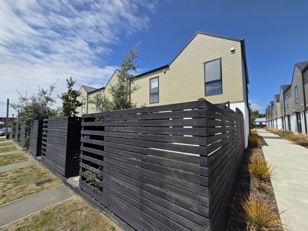 1/100 Ruskin Street, Addington, Christchurch - Carousel 1