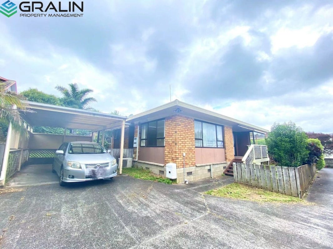 2/332 West Coast Road, Glen Eden, Auckland - Carousel 1