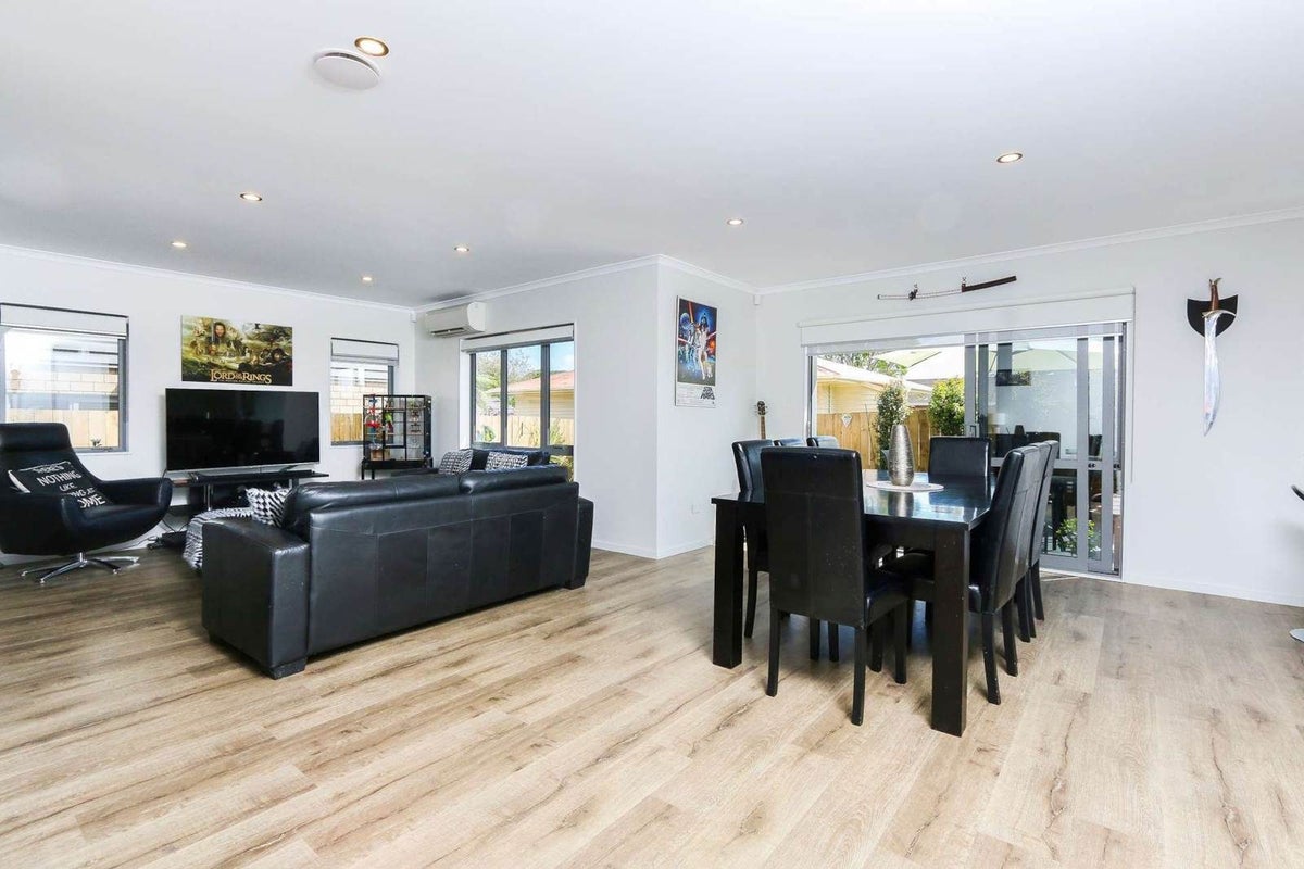 68C MOORE STREET, Howick, Auckland - Carousel 8
