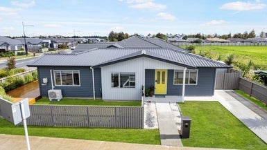 32 Kapowai Boulevard, Takanini, Auckland - Carousel 1