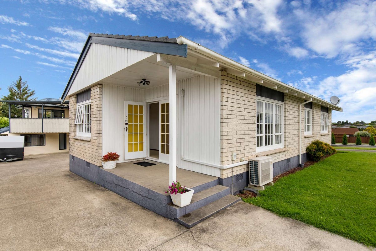 106A Ridge Street, Otumoetai, Tauranga - Carousel 2