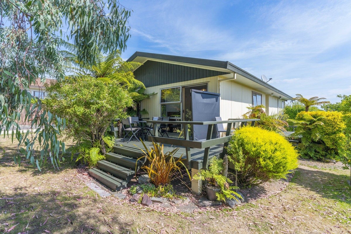 10 Hammersmith Street, Richmond Heights, Taupo - Carousel 2