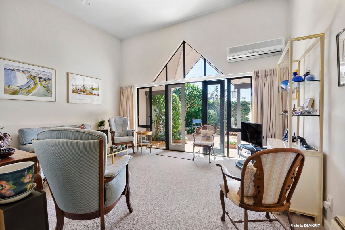 3/14 Harriett Street, Thorndon, Wellington - Carousel 1