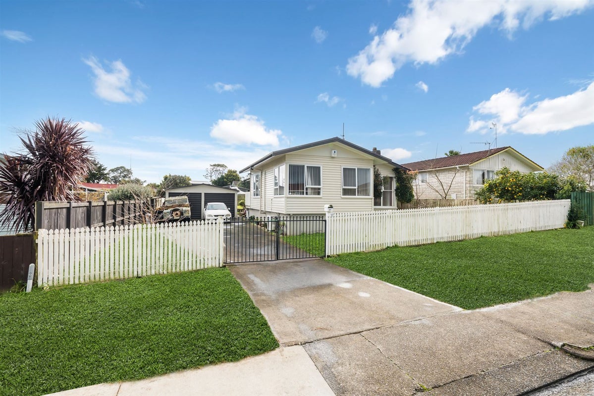 27 Park Estate Road, Rosehill, Papakura - Carousel 1