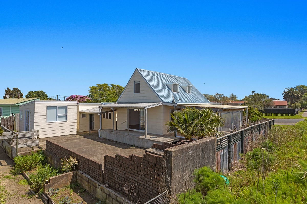 70 Stewart Street, Opotiki, Opotiki - Carousel 2