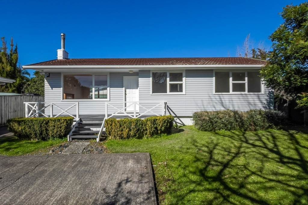 7 Sylvia Road, Hillcrest, Auckland - Carousel 1