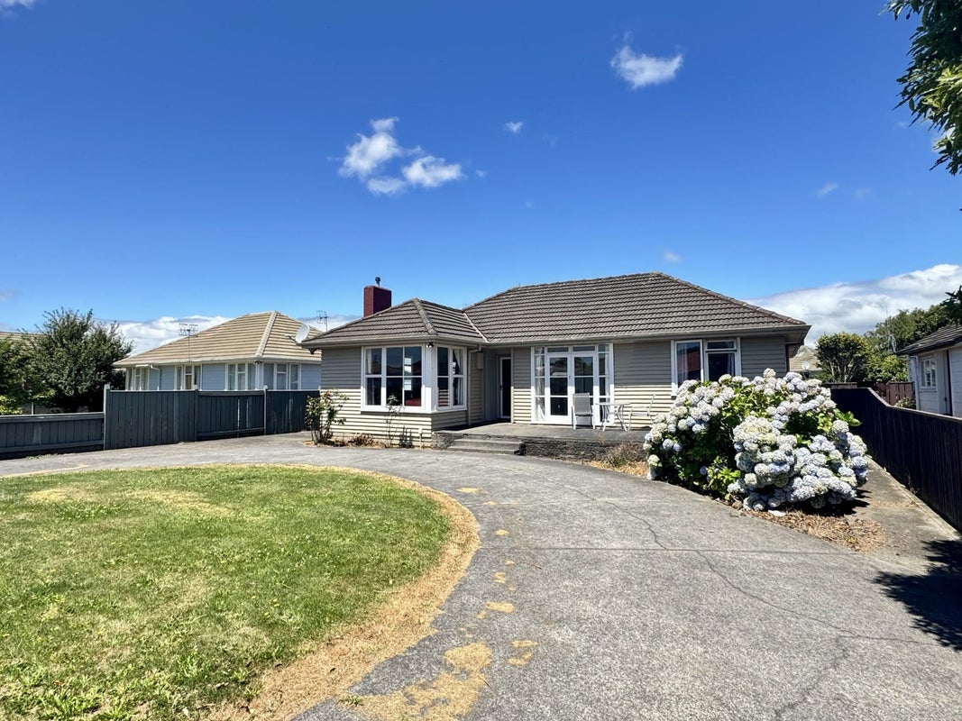 116 Limbrick Street, Terrace End, Palmerston North - Carousel 1