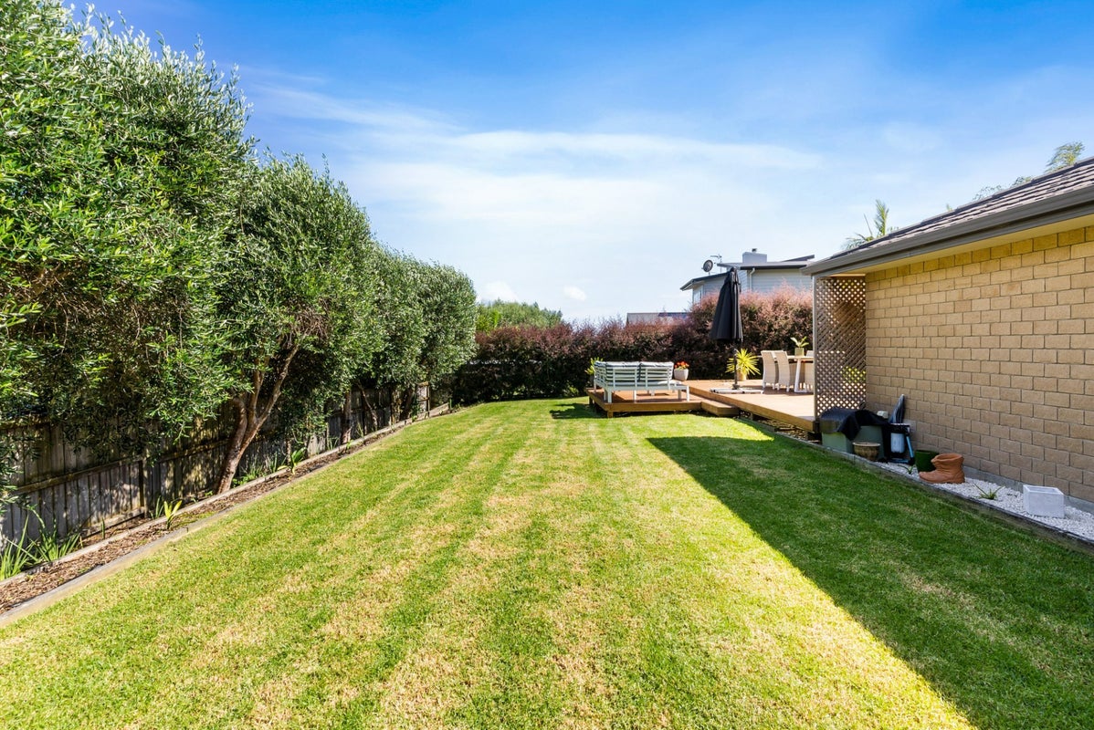 28 Columbia Crescent, Beachlands, Auckland - Carousel 18