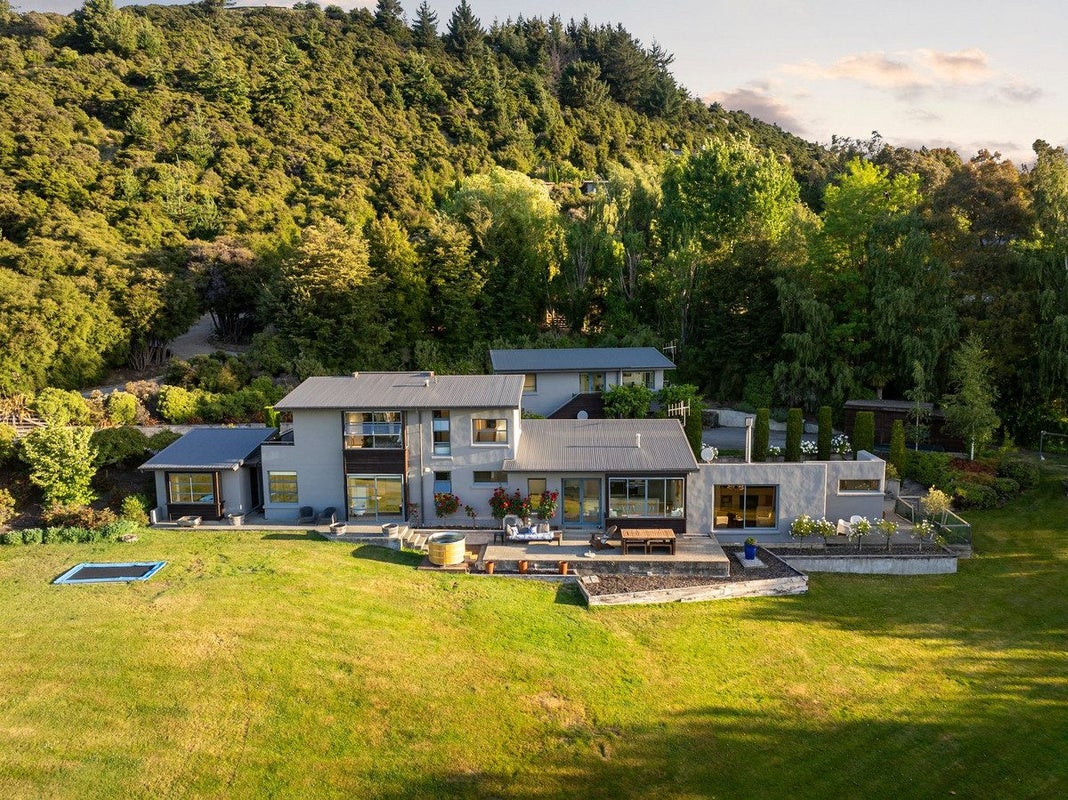 691 Aubrey Road, Albert Town, Wanaka - Carousel 1