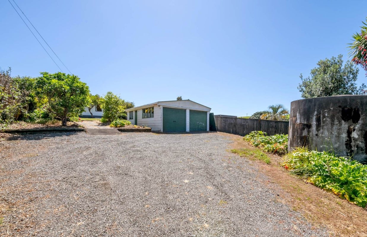 61 Carlton Crescent, Maraetai, Auckland - Carousel 18