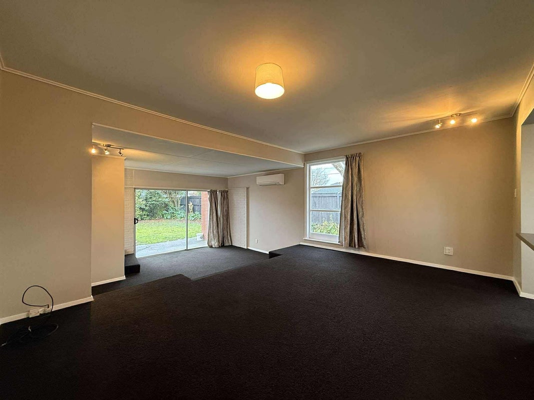 21 Clyma Street, Elderslea, Upper Hutt - Carousel 2