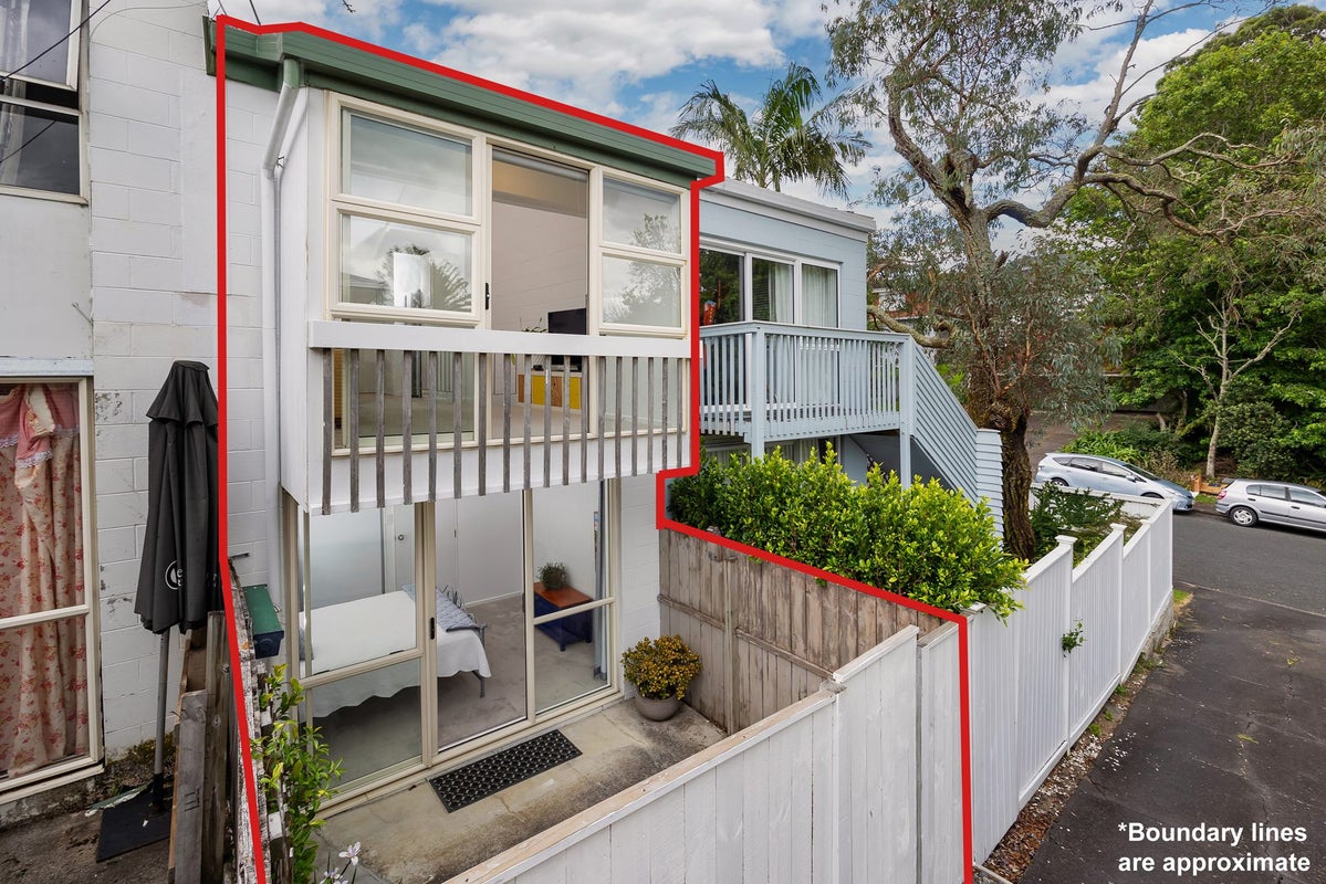 2/27 Don Croot Street, Western Springs, Auckland - Carousel 2