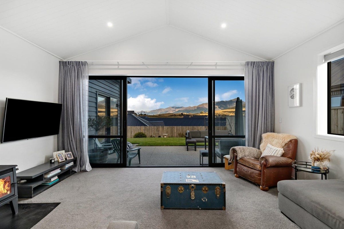 40 Muster Road, Jacks Point, Queenstown - Carousel 2
