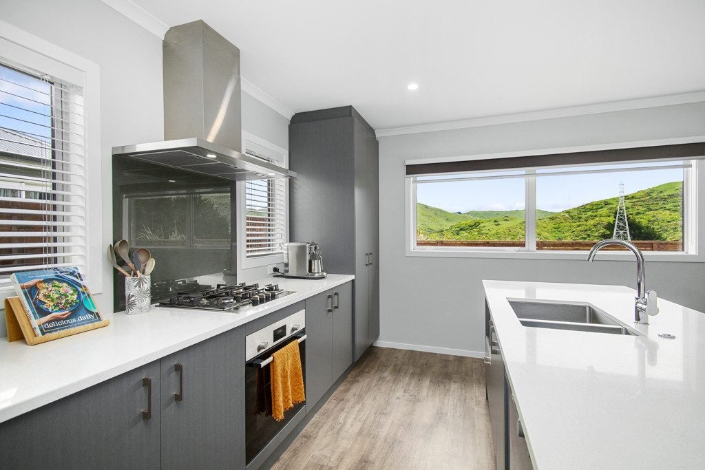 3 Takapo Grove, Kelson, Lower Hutt - Carousel 2