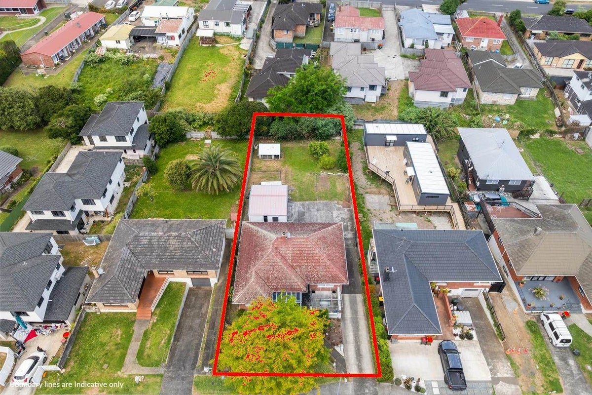 9 Richards Avenue, Papatoetoe, Auckland - Carousel 1