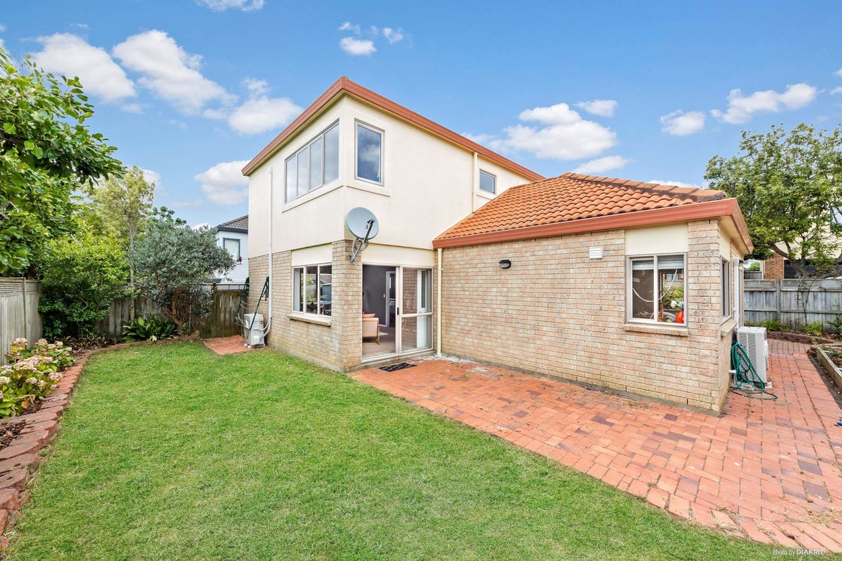 3 Zamora Lane, Mount Roskill, Auckland - Carousel 1