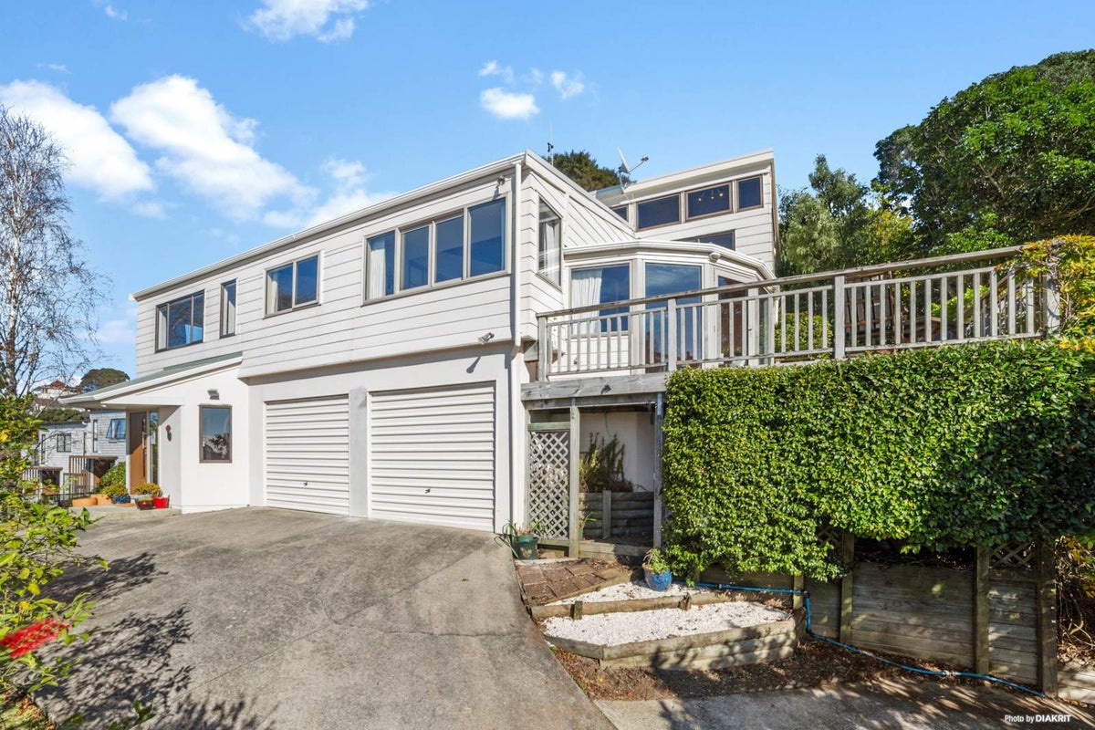 2/68 Langana Avenue, Browns Bay, Auckland - Carousel 2