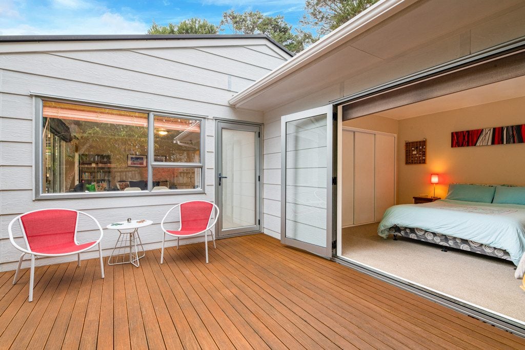1/22 Wirihana Road, Titirangi, Auckland - Carousel 1