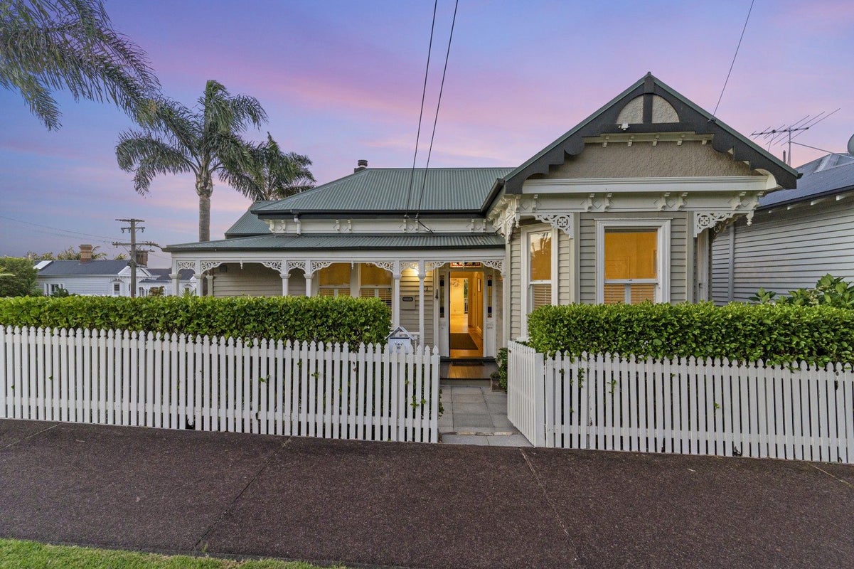 123 Crummer Road, Grey Lynn, Auckland - Carousel 1