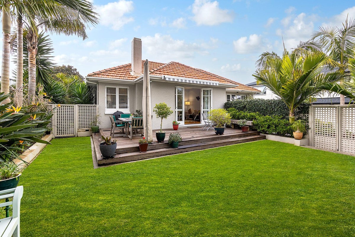 105 Parau Street, Mount Eden, Auckland - Carousel 1