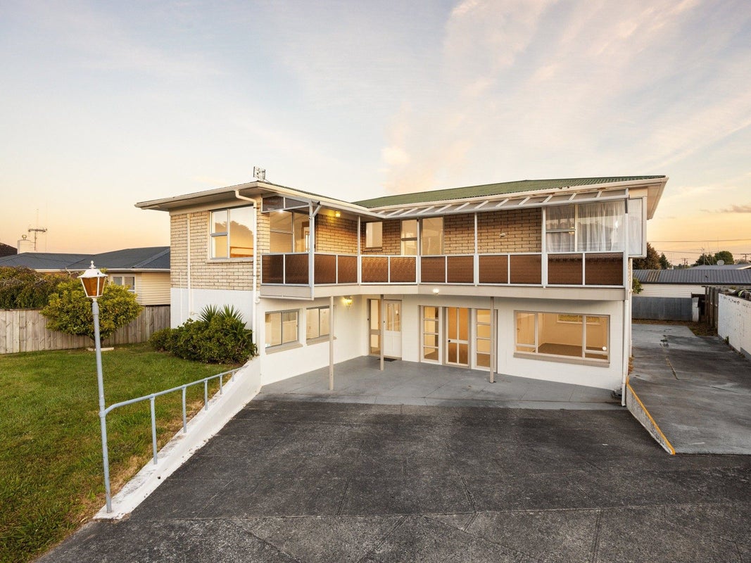 15 Priscilla Crescent, Melville, Hamilton - Carousel 2