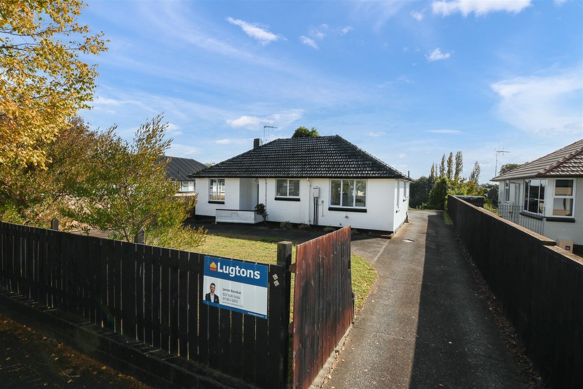 49 Montgomery Crescent, Bader, Hamilton - Carousel 14