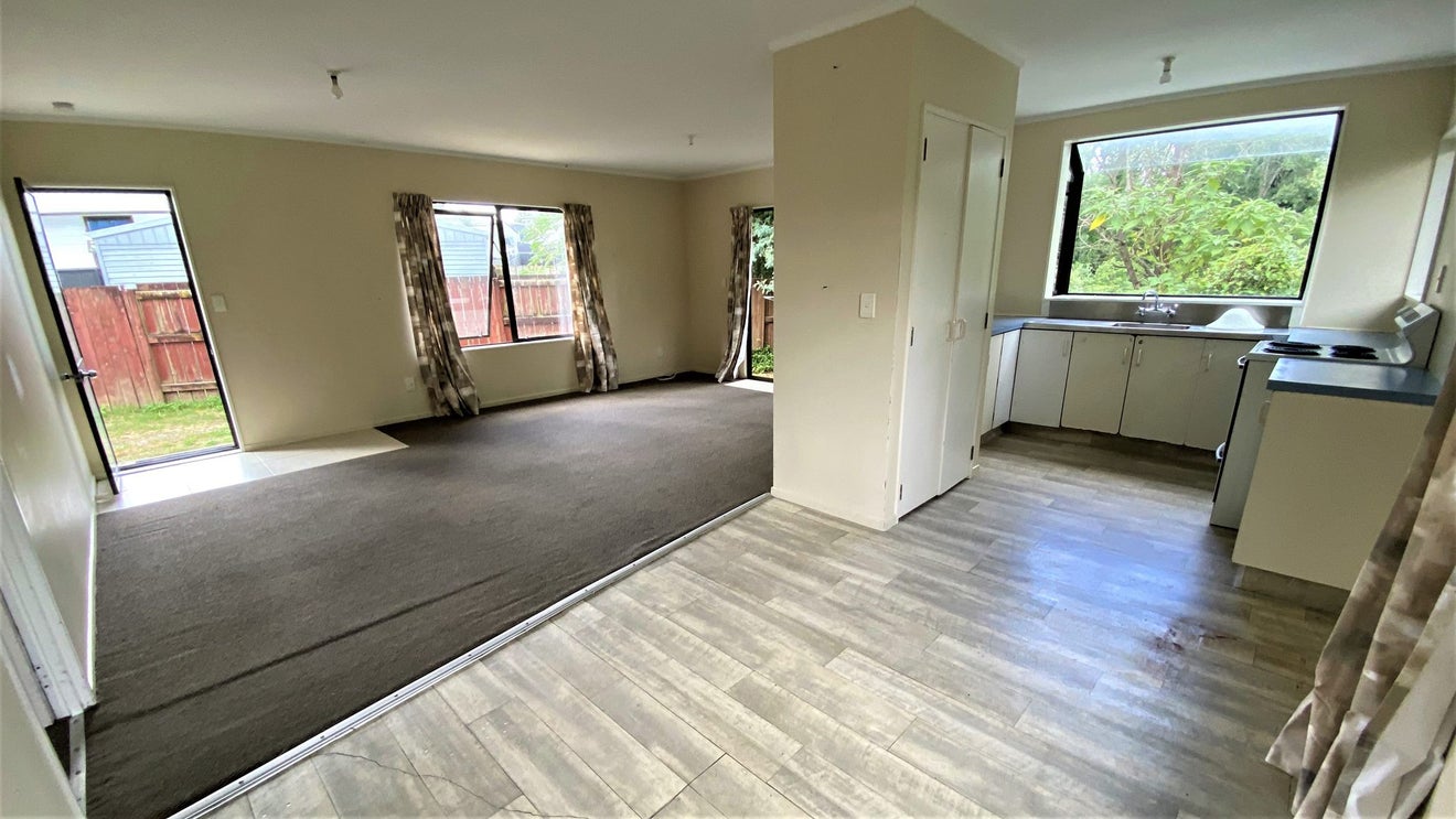 17 Manor Place, Bader, Hamilton - Carousel 1
