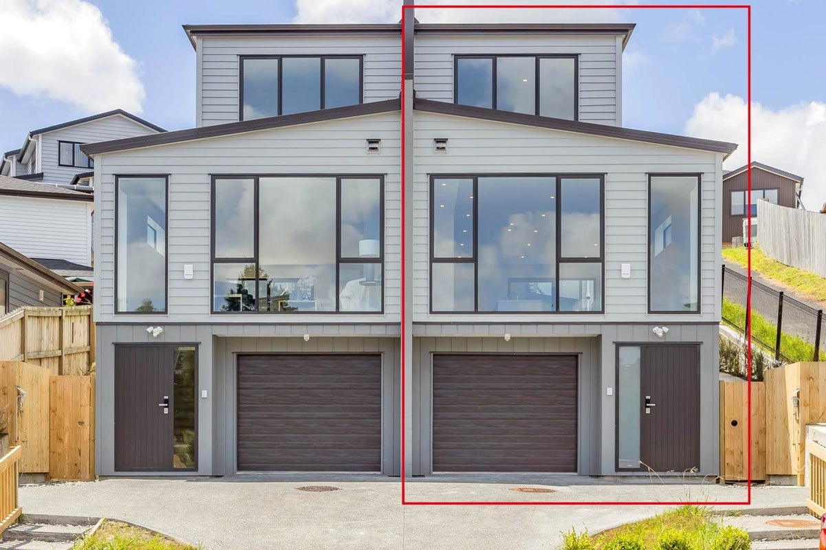 13A Lawson Creek Street, Massey, Auckland - Carousel 1