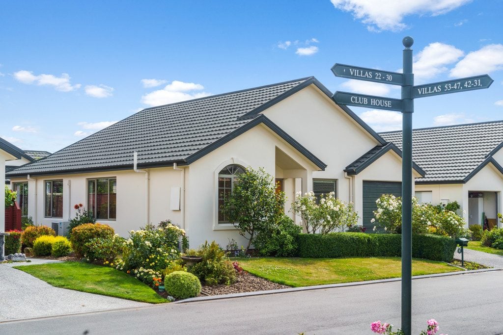 20 Northwood Villas, Northwood, Christchurch - Carousel 1
