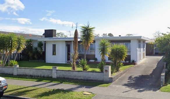 28 Freyberg Avenue, Tamatea, Napier - Carousel 1