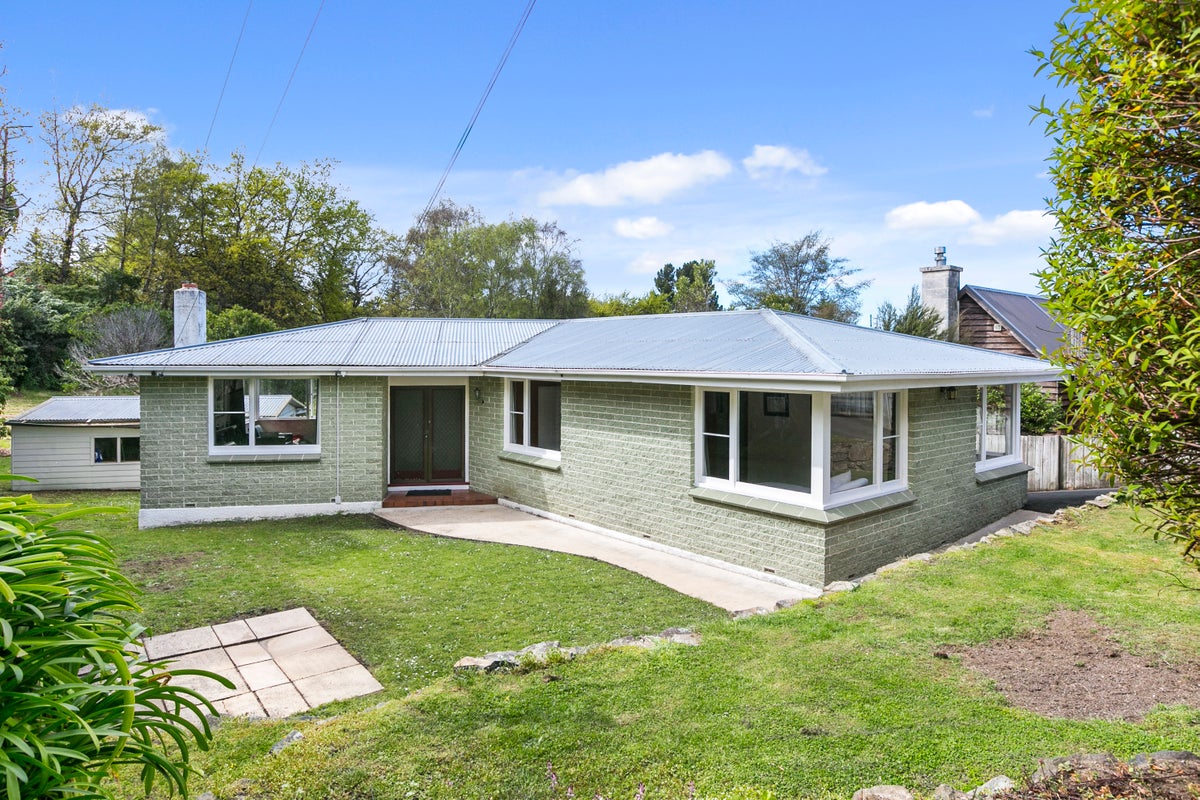 121 Balmacewen Road, Wakari, Dunedin - Carousel 2