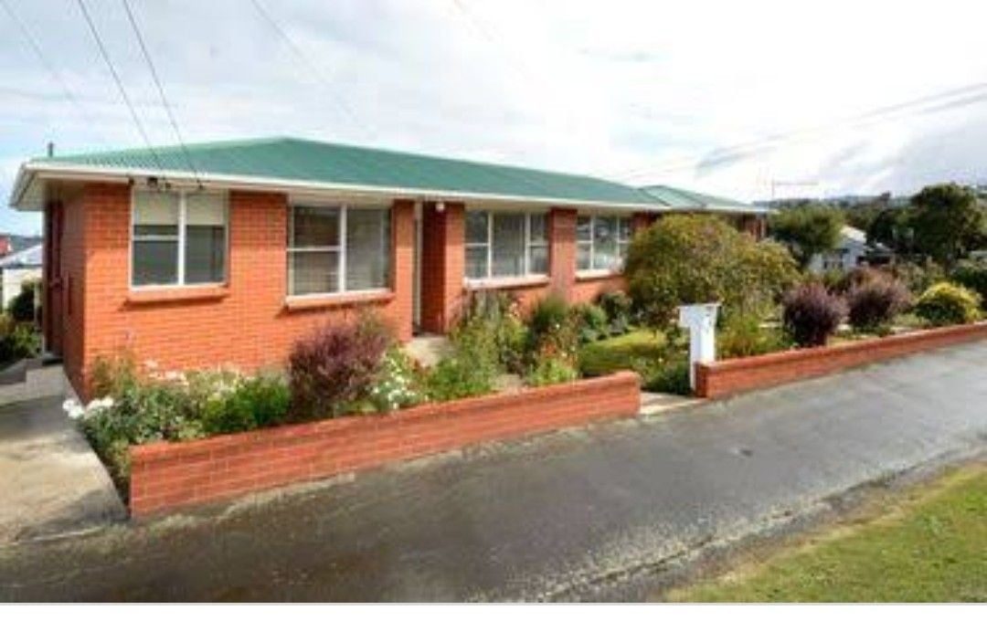 16 Tainui Road, Musselburgh, Dunedin - Carousel 1