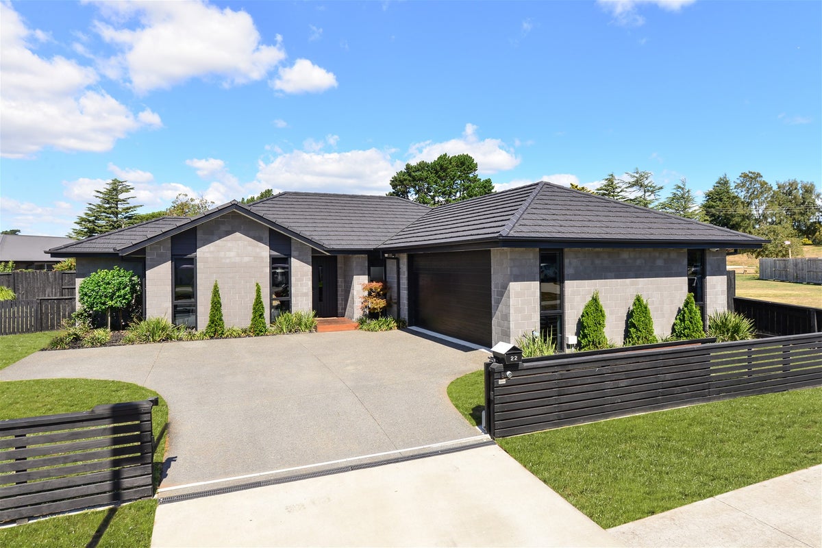 22 Matawhero Place, Hamilton - Carousel 1