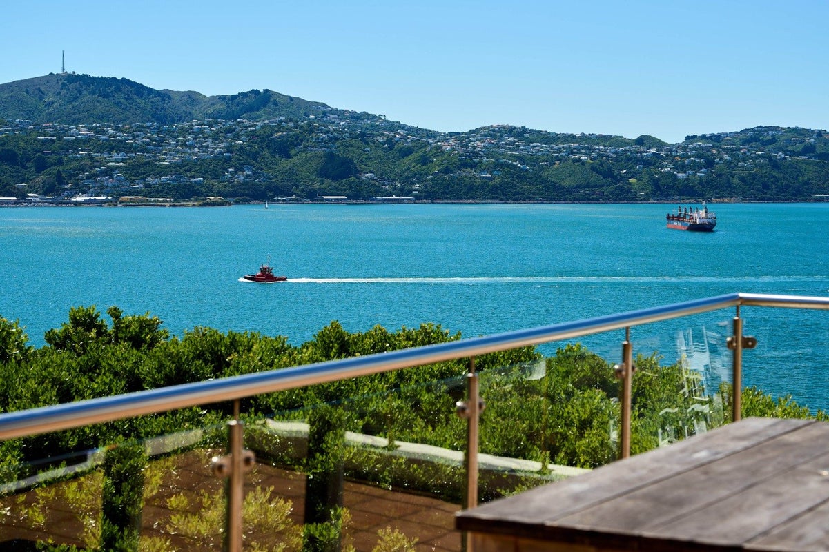 14 The Crescent, Roseneath, Wellington - Carousel 2