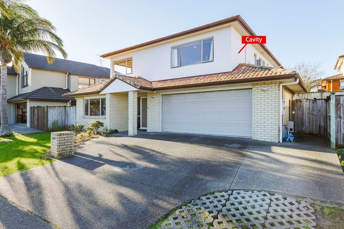 8 Fernloche Place, Flat Bush, Auckland - Carousel 2